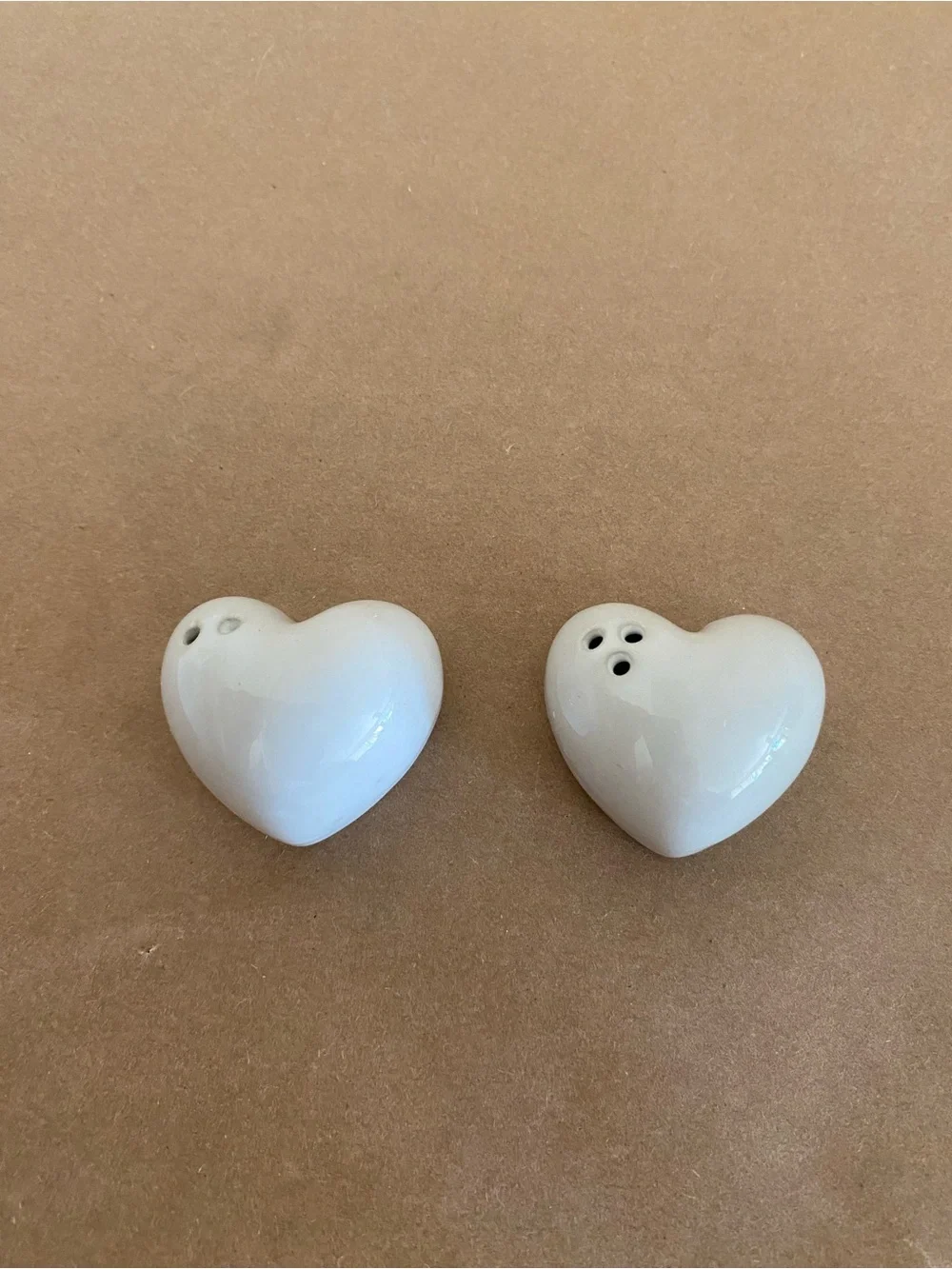 White Heart Ceramic Salt and Pepper Shaker Set small hearts valentines day